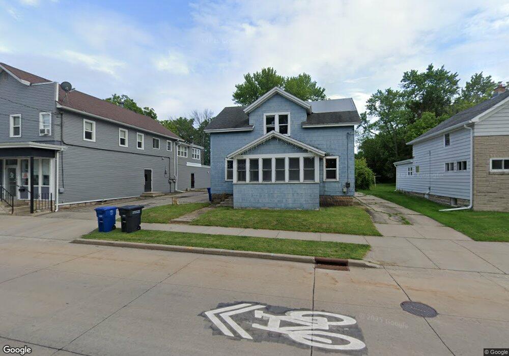 1123 W New York Ave, Oshkosh, WI 54901 - photo 1