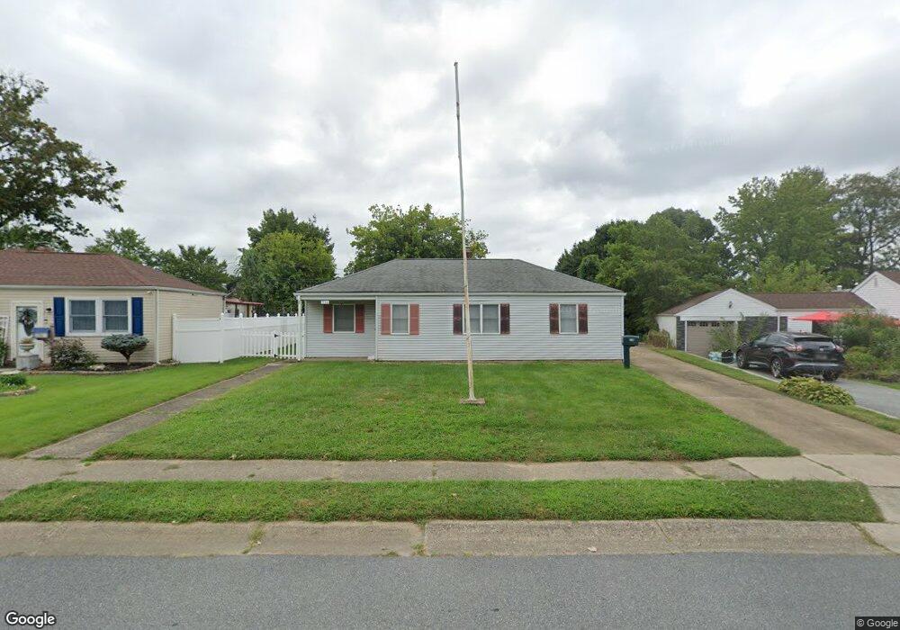 716 Woodsedge Rd, Wilmington, DE 19804 - photo 1