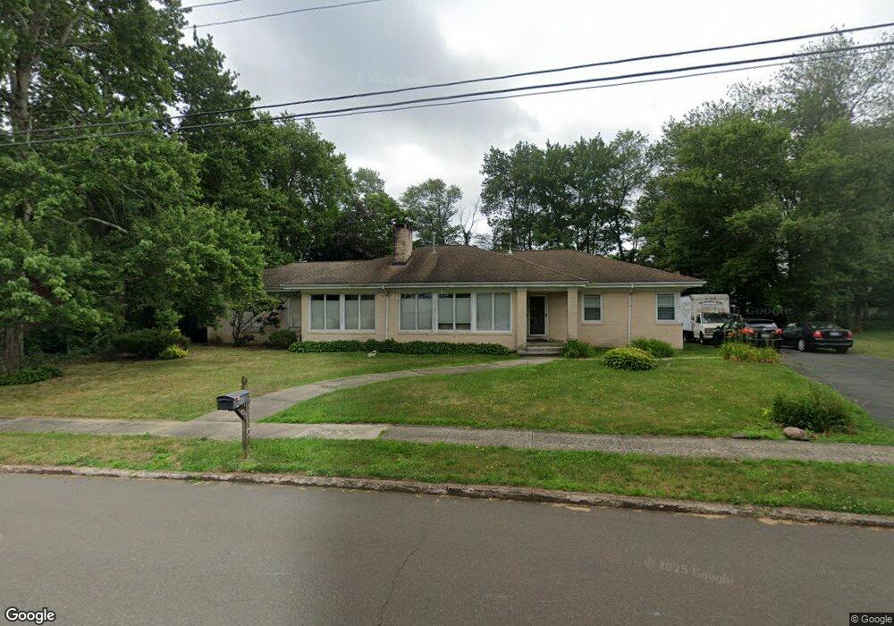 40 Clover Cir, Hamden, CT 06514 - photo 1