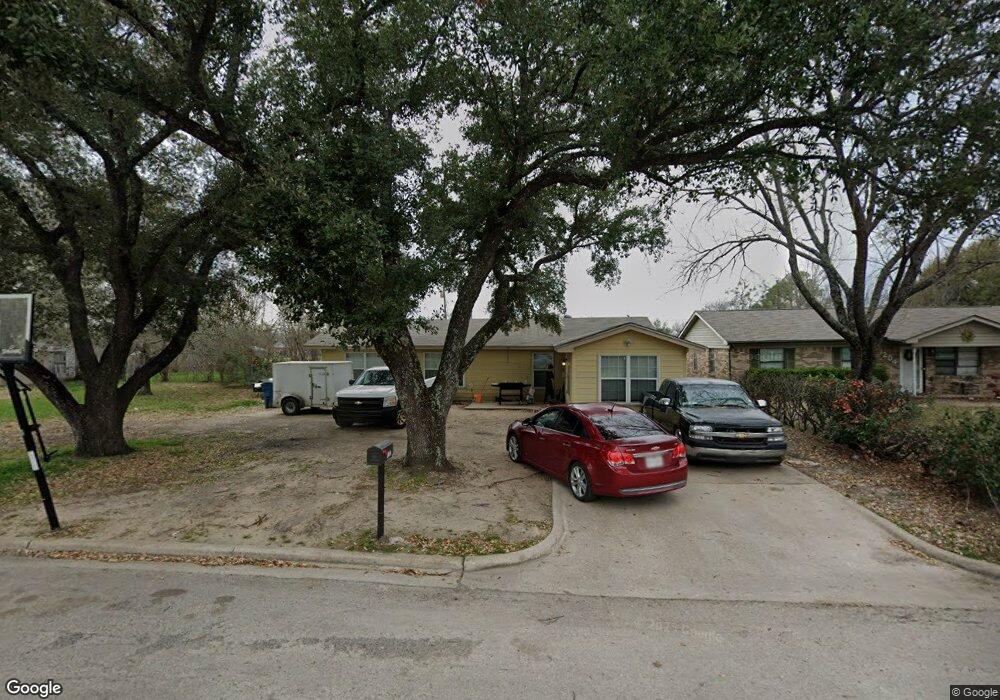 1206 S 1st St, Corsicana, TX 75110 - photo 1