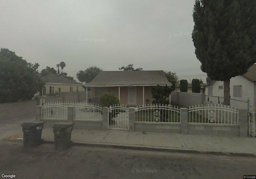 526 W Peach St, Compton, CA 90222 - photo 1