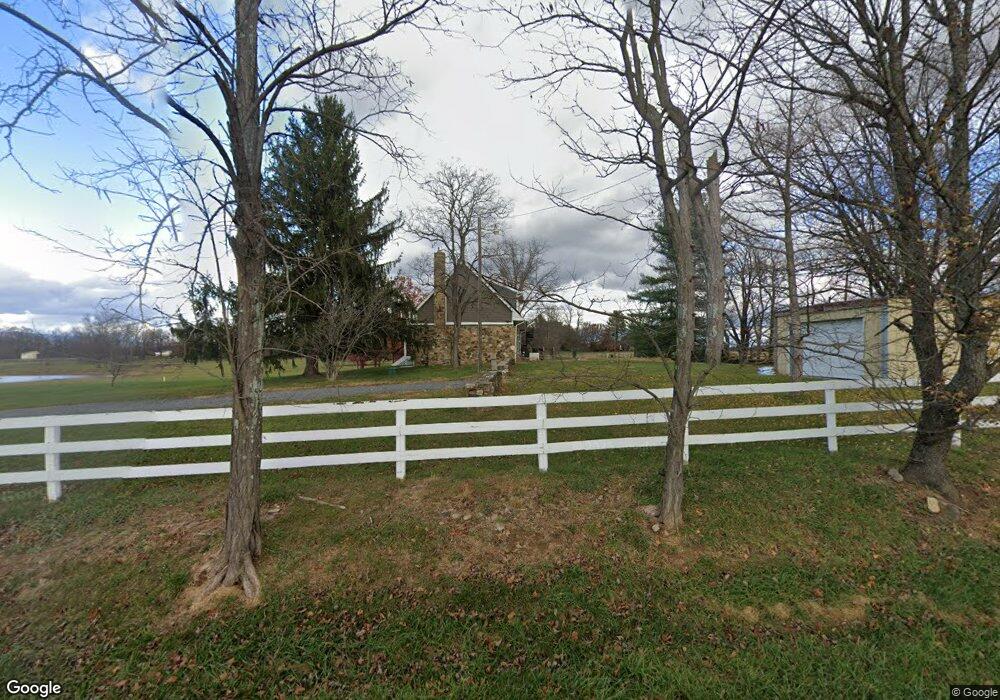 34492 Bloomfield Rd, Bluemont, VA 20135 - photo 1
