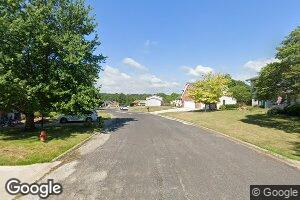 33 Ridge Ct, Eureka, IL 61530