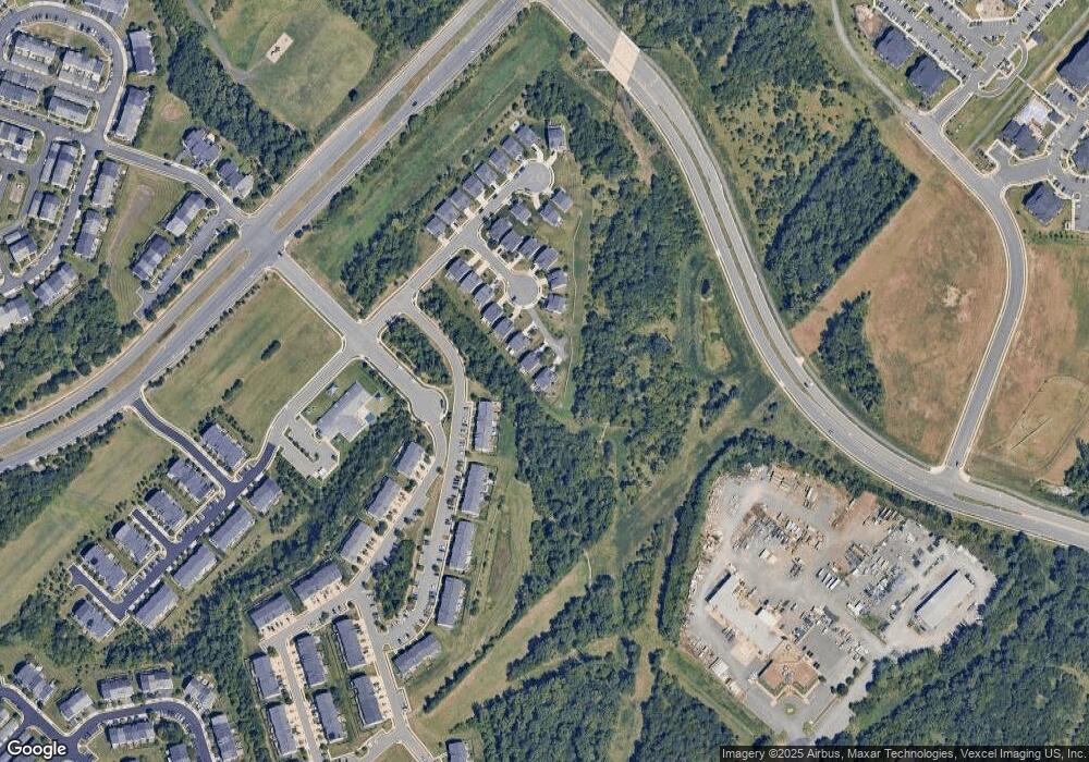 11855 Breeden Hall Ct, Bristow, VA 20136 - photo 1