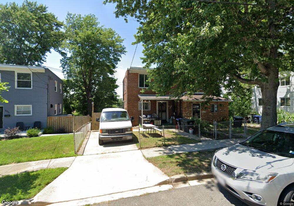 521 Hilltop Terrace SE, Washington, DC 20019 - photo 1