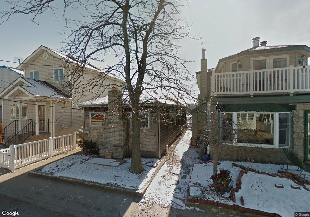 30 W 15th Rd, Broad Channel, NY 11693 - photo 1