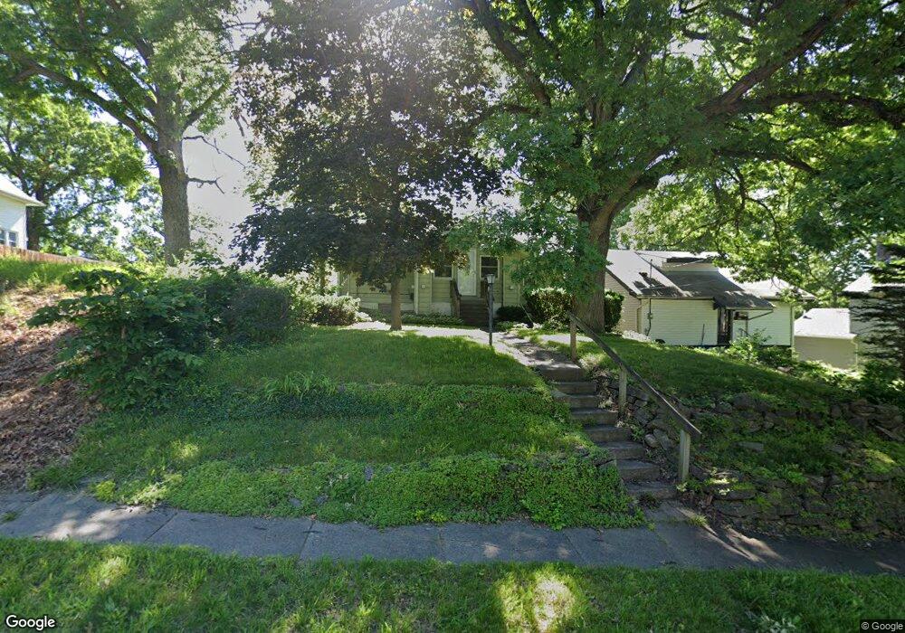 3131 7th St, Des Moines, IA 50313 - photo 1