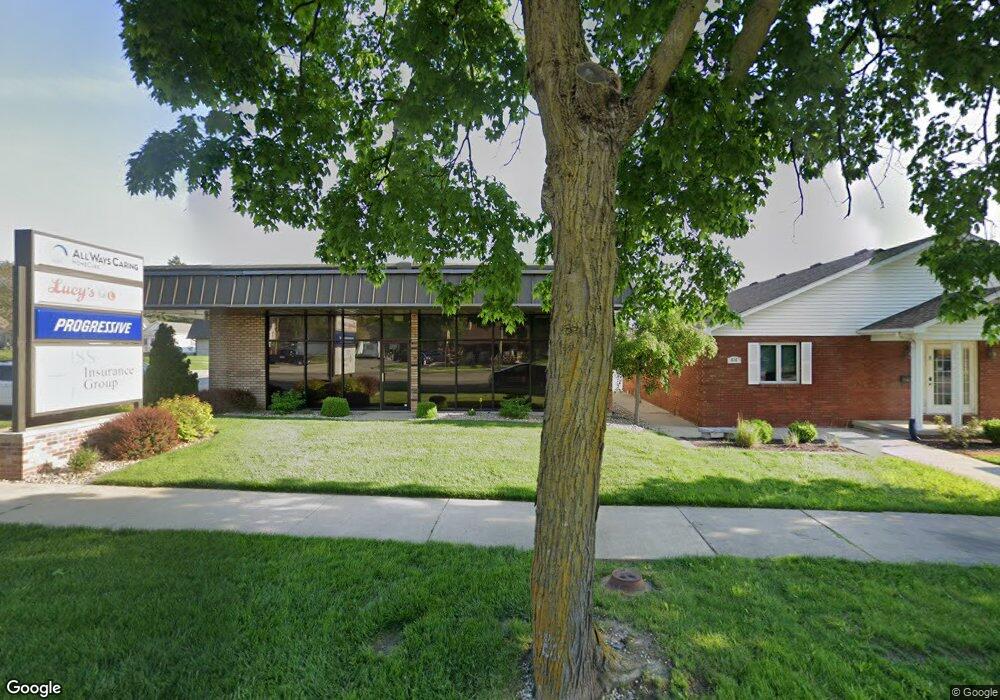 620 Charleston Ave, Mattoon, IL 61938 - photo 1