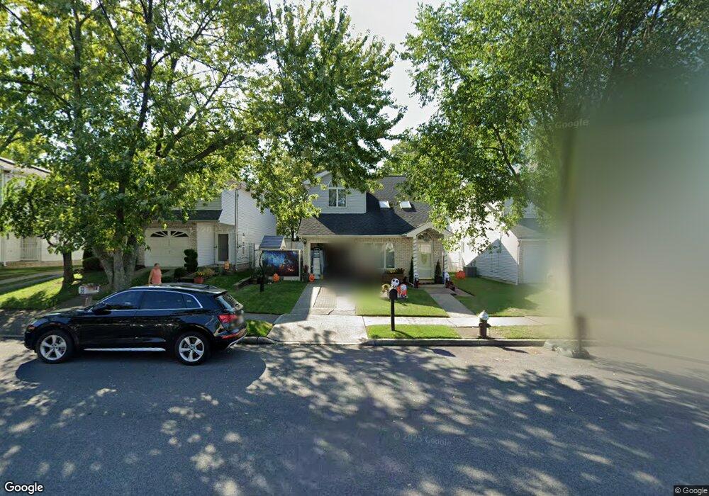 548 Winant Ave, Staten Island, NY 10309 - photo 1