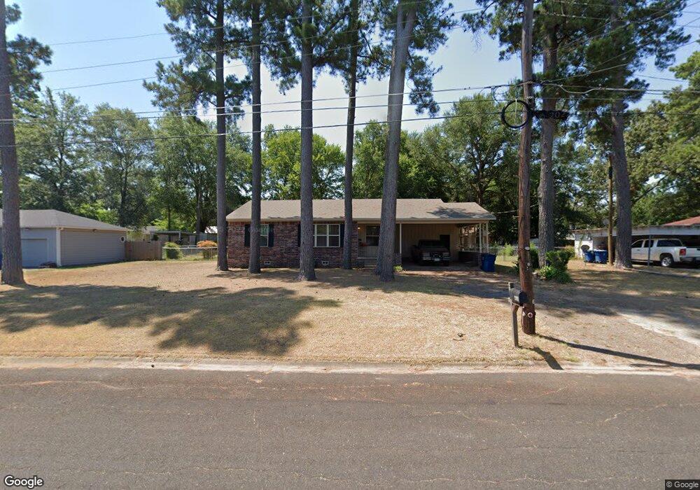 404 Layton St, Kilgore, TX 75662 - photo 1