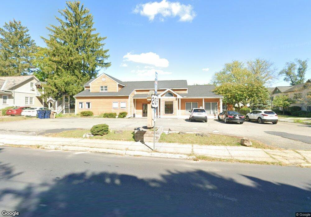 1172 W Main St, Stroudsburg, PA 18360 - photo 1