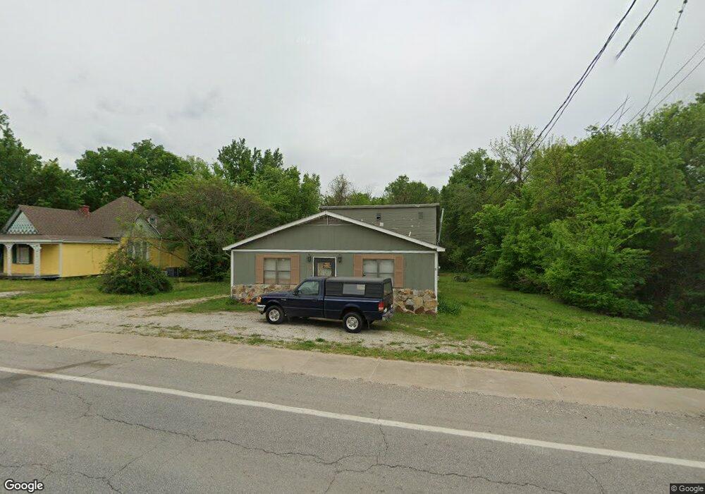 310 E Pennell St, Carl Junction, MO 64834 - photo 1