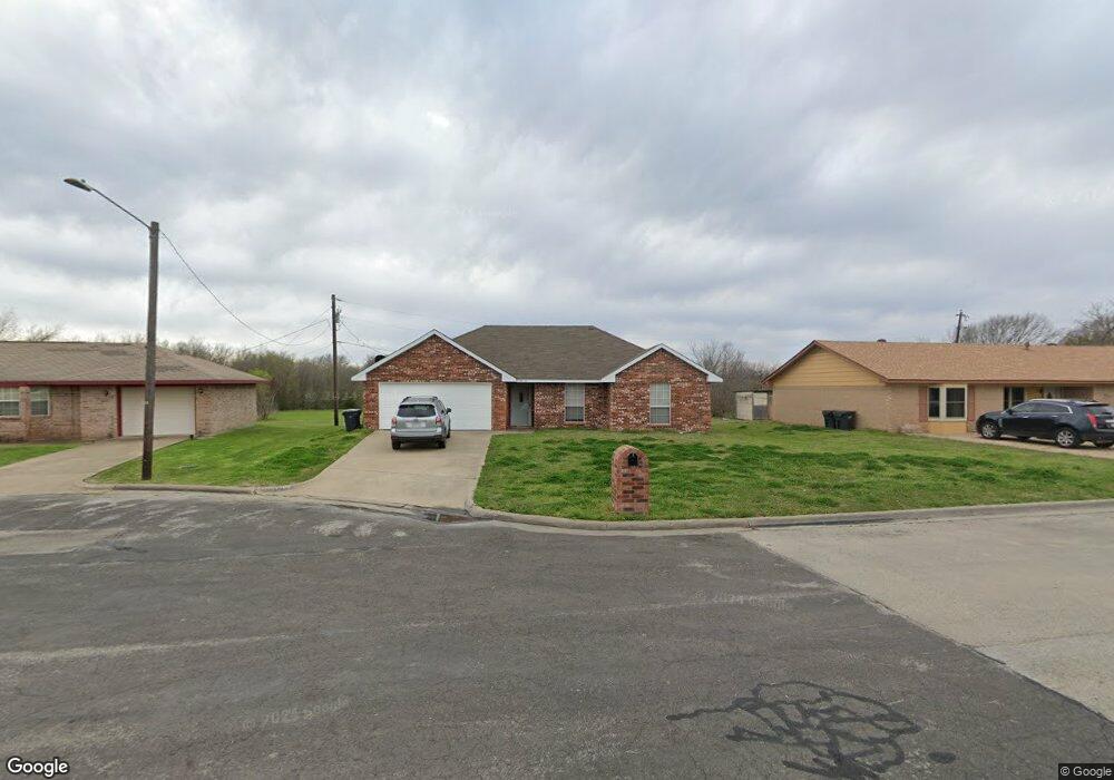 1416 S Benton St, Corsicana, TX 75110 - photo 1