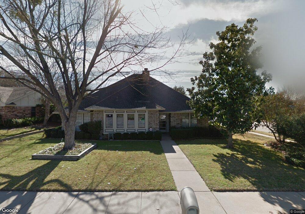 300 Norfolk Ct, Bedford, TX 76021 - photo 1