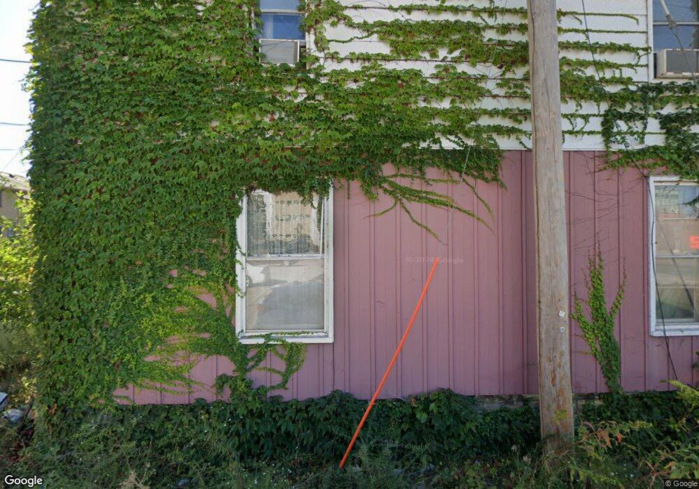 316 6th St SE, Cedar Rapids, IA 52401 - photo 1