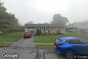 103 Stonecrest Dr, Moosic, PA 18507