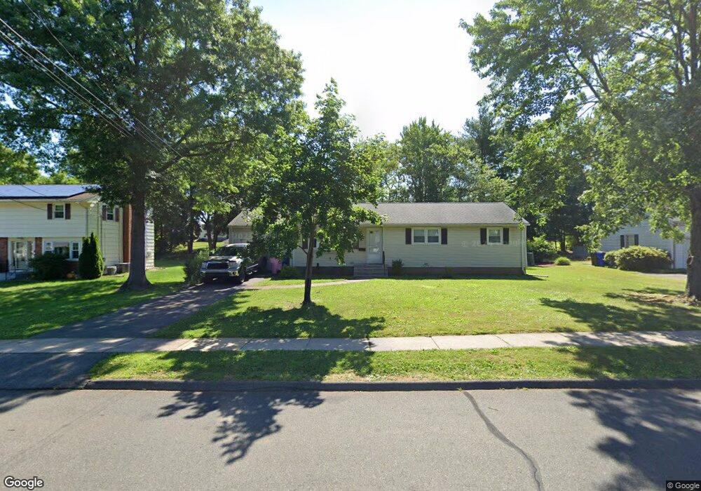 110 Fairlane Dr, Wethersfield, CT 06109 - photo 1