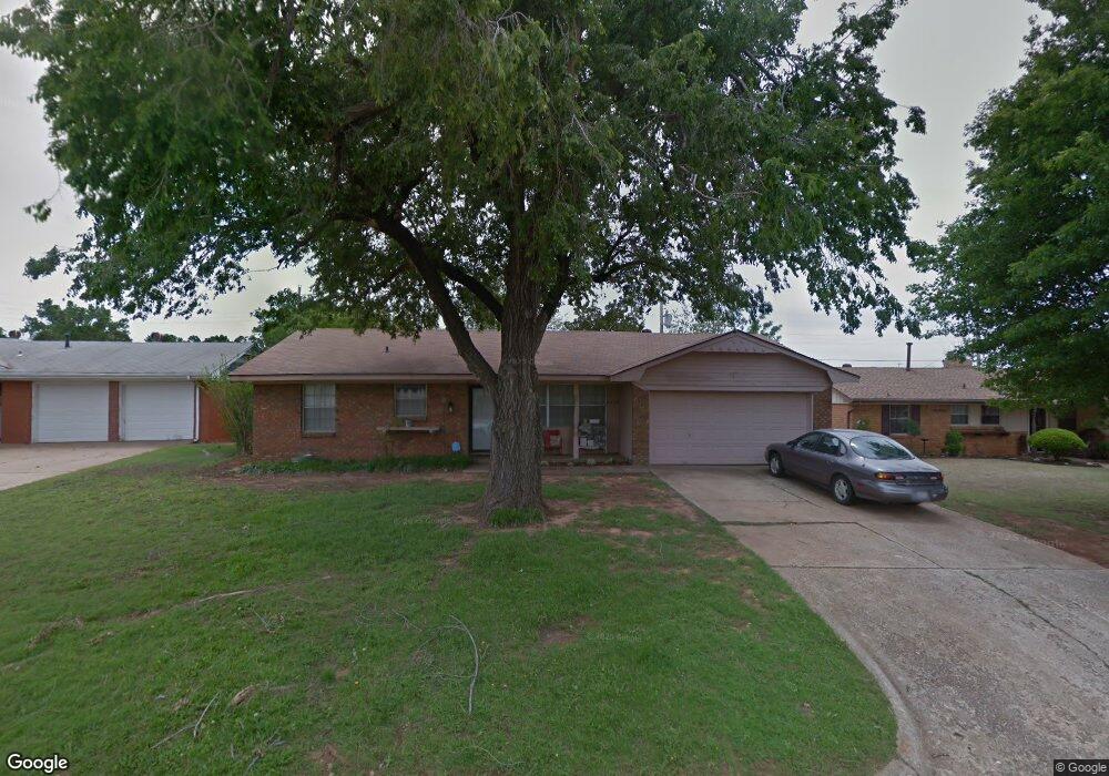 5712 NW 65th St, Warr Acres, OK 73132 - photo 1