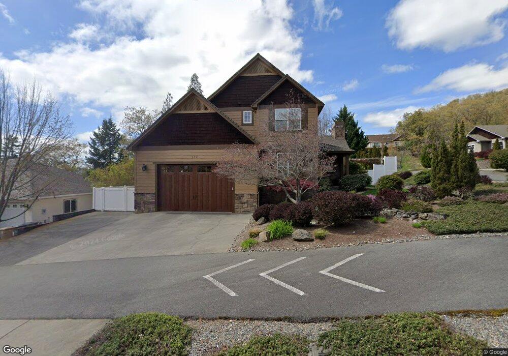 172 Fall Run Dr, Grants Pass, OR 97526 - photo 1