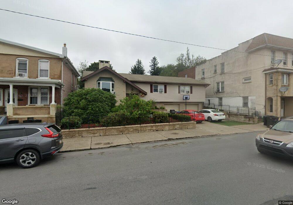 525 E Diamond Ave, Hazleton, PA 18201 - photo 1