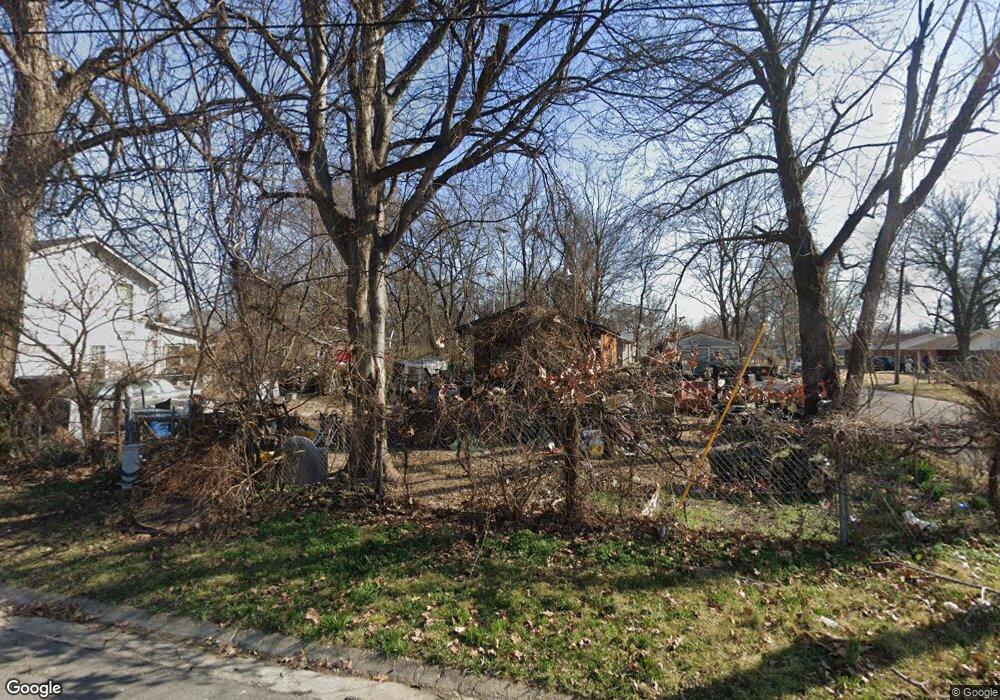 318 Vandenvender Ave, New Madrid, MO 63869 - photo 1