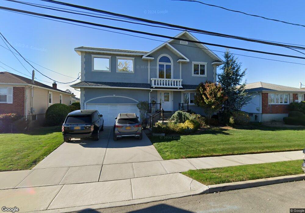 3286 Murdock Ave, Oceanside, NY 11572 - photo 1