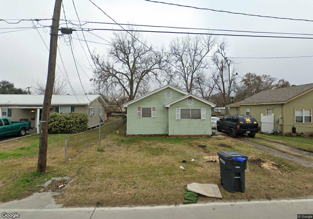 1105 Walton St, New Iberia, LA 70560 - photo 1