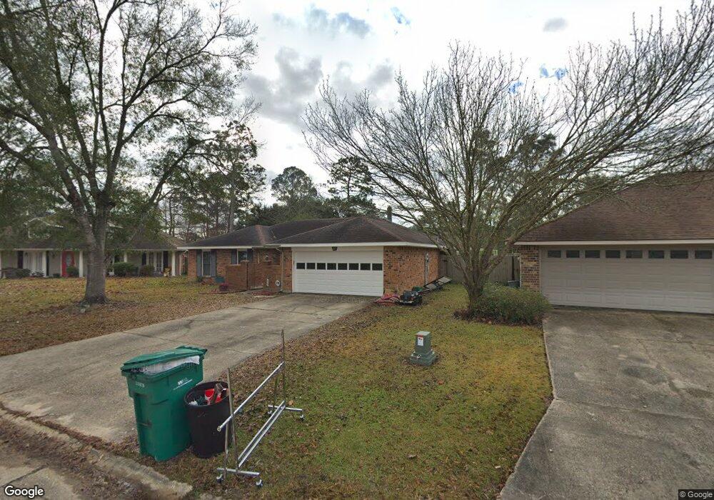 213 Lake Michigan Dr, Slidell, LA 70461 - photo 1