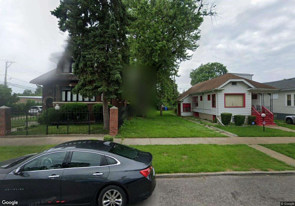 10232 S Lafayette Ave, Chicago, IL 60628 - photo 1