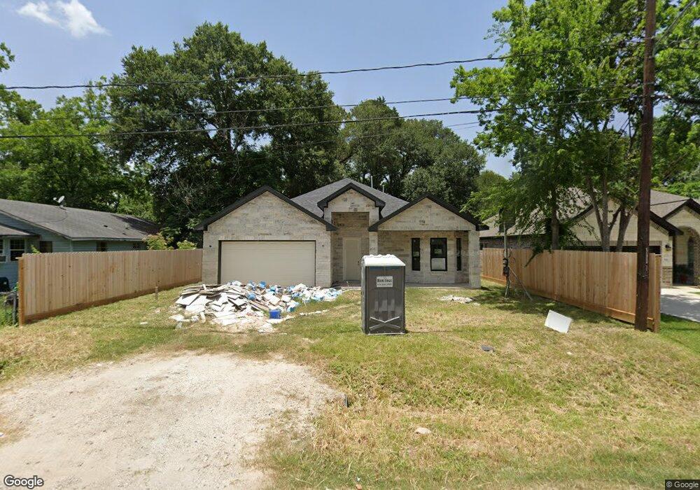 922 Marcolin St, Houston, TX 77088 - photo 1