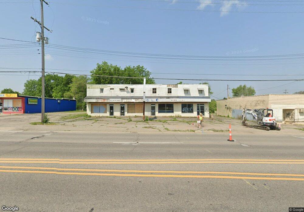 4032 Fenton Rd, Flint, MI 48507 - photo 1