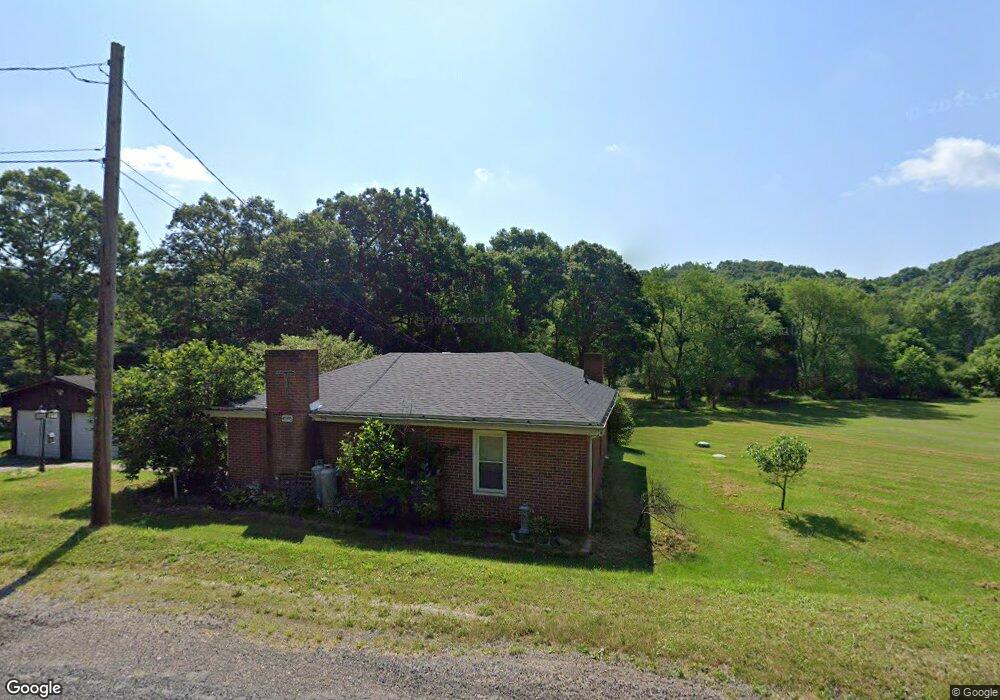 45995 Yeager Dr, East Liverpool, OH 43920 - photo 1