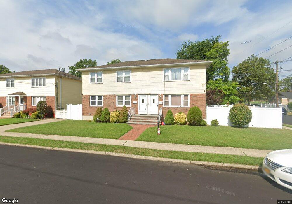 75 Farnum Blvd, Franklin Square, NY 11010 - photo 1