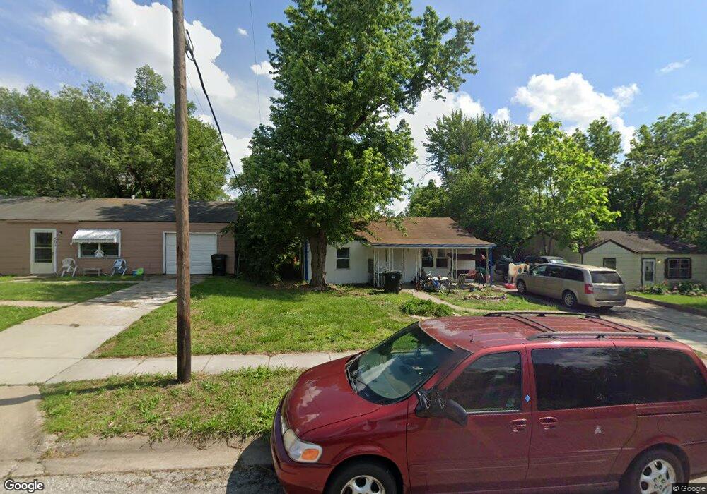 431 SE 36th St, Topeka, KS 66605 - photo 1