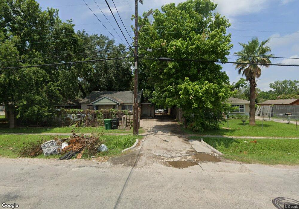 9703 Bauman Rd, Houston, TX 77076 - photo 1