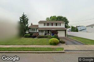 10 Flagstone Dr, Port Reading, NJ 07064