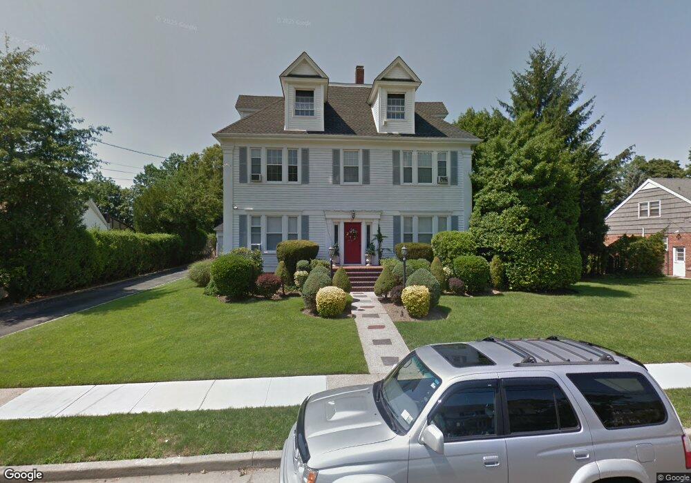 21 7th St, Valley Stream, NY 11581 - photo 1