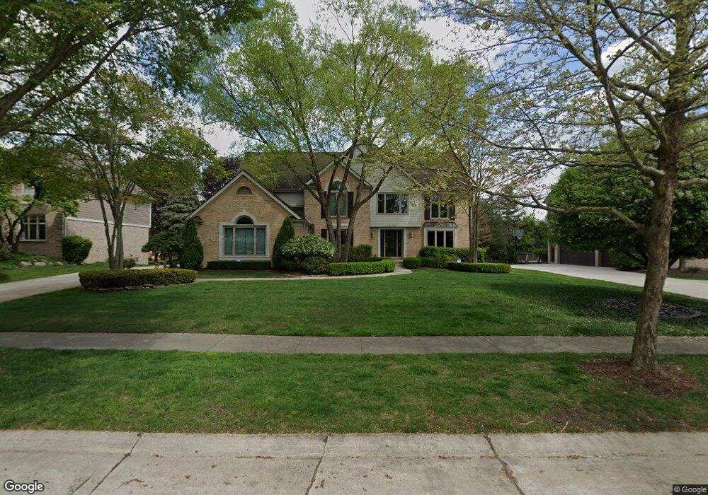 4112 Ledgestone Dr, Troy, MI 48098 - photo 1