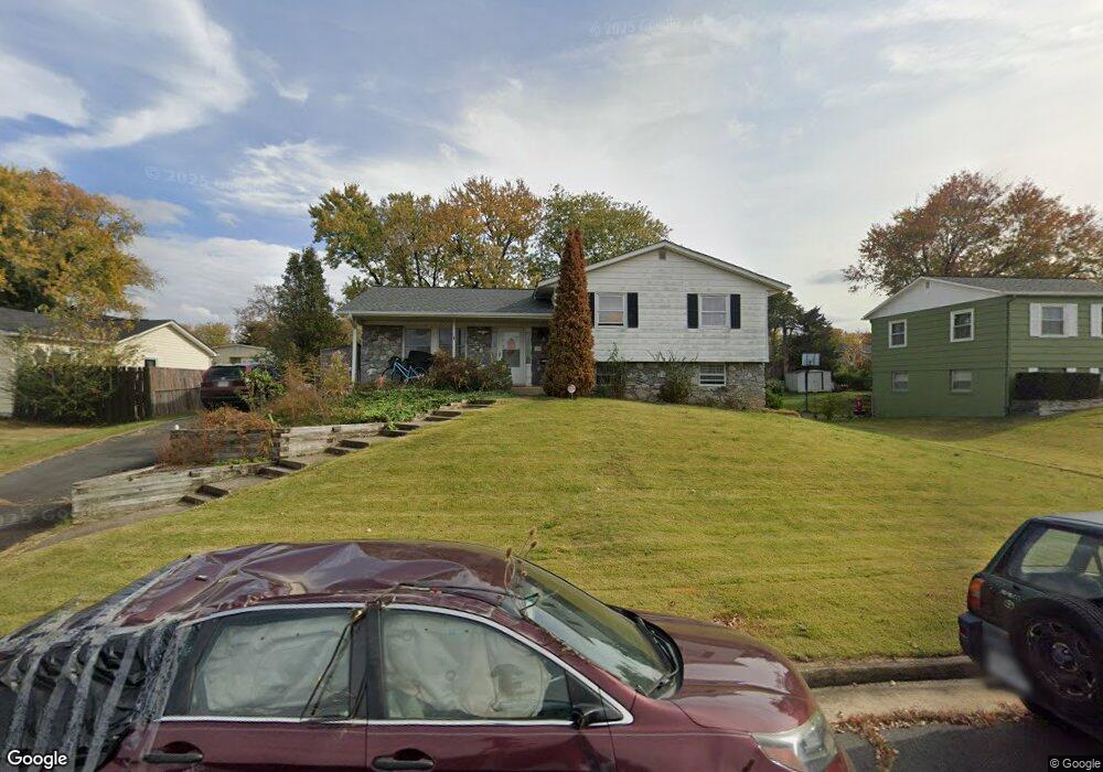 118 N Sycamore Rd, Sterling, VA 20164 - photo 1