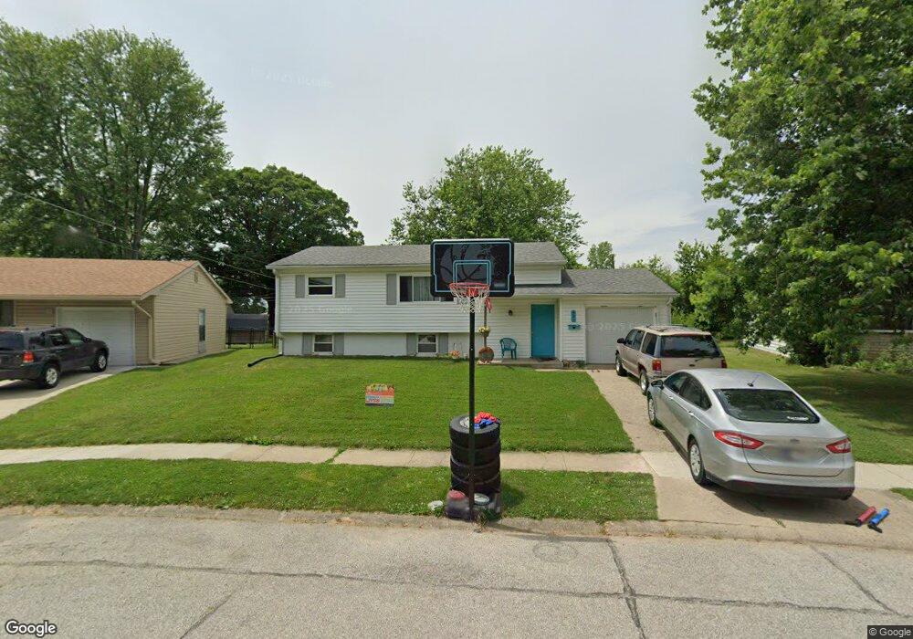 427 Hickory Ln, Plainfield, IN 46168 - photo 1