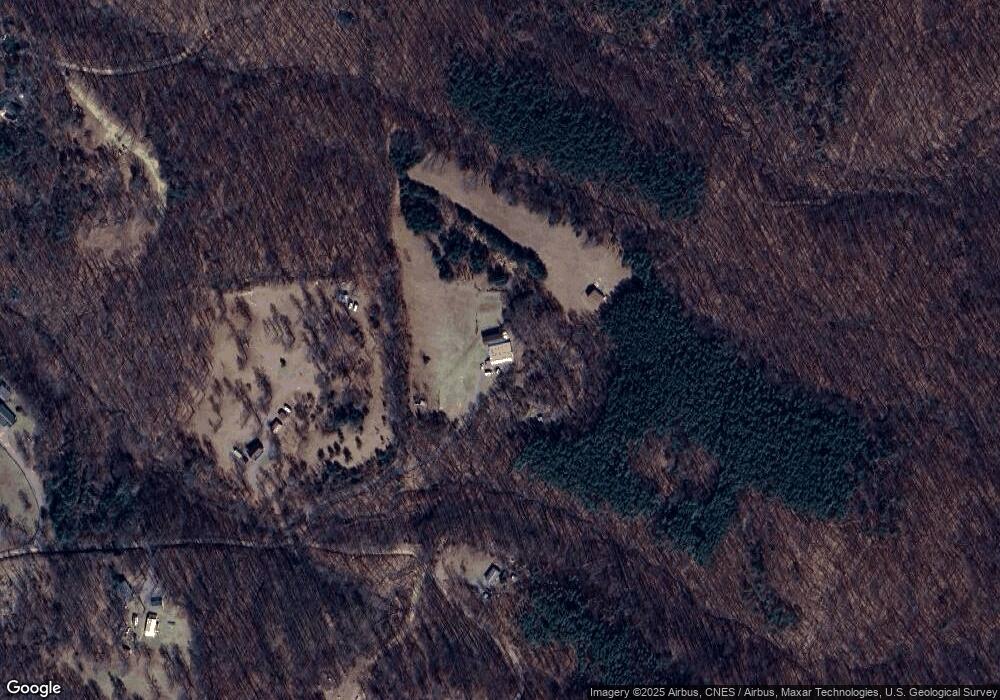 513 Hackamore Ln, Berkeley Springs, WV 25411 - photo 1