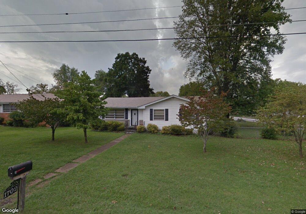 1702 Broadview Dr, Hixson, TN 37343 - photo 1