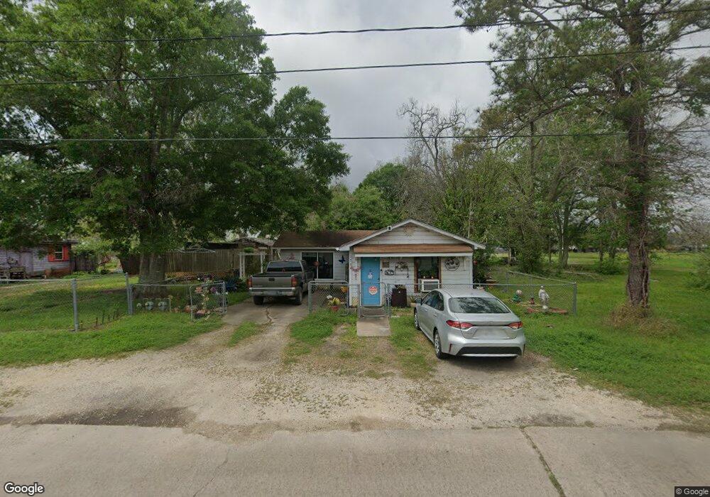 1706 Avenue M, Bay City, TX 77414 - photo 1