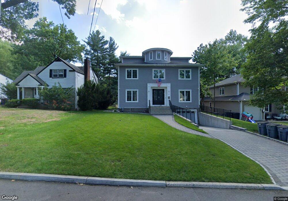 690 Forest Ave, Teaneck, NJ 07666 - photo 1