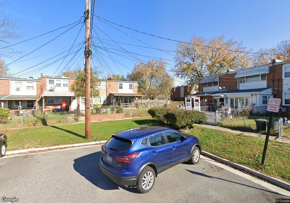 456 Lambert Ct, Halethorpe, MD 21227 - photo 1