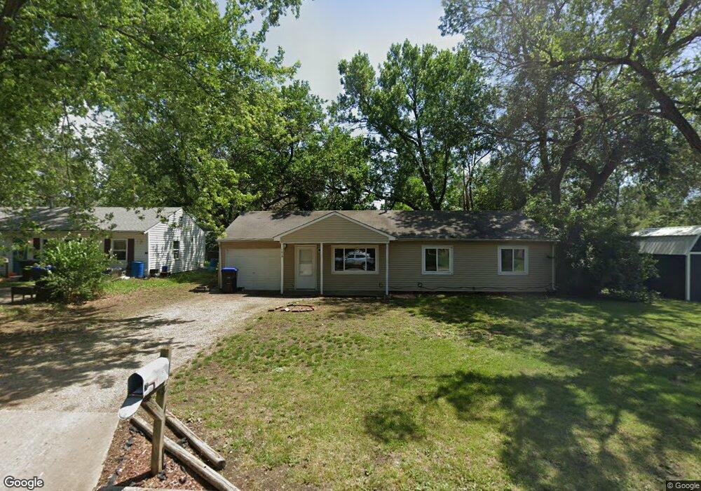 1419 SW Glencoe St, Topeka, KS 66611 - photo 1