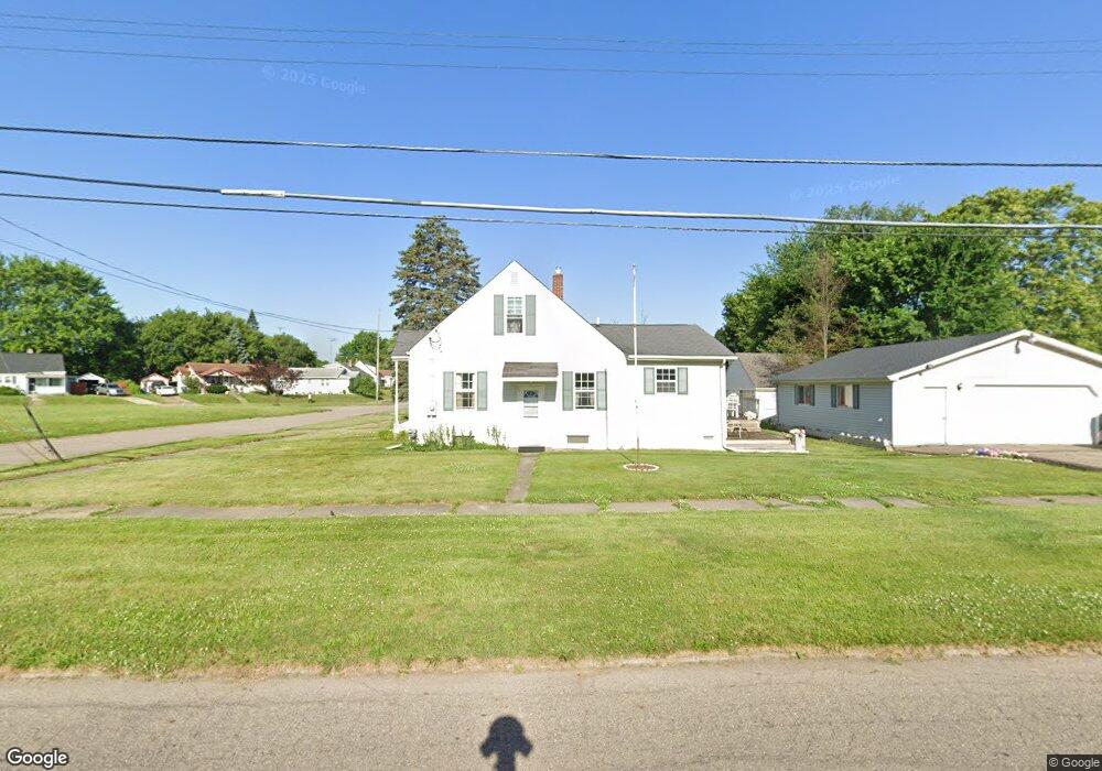 613 Dell Ave, Flint, MI 48507 - photo 1