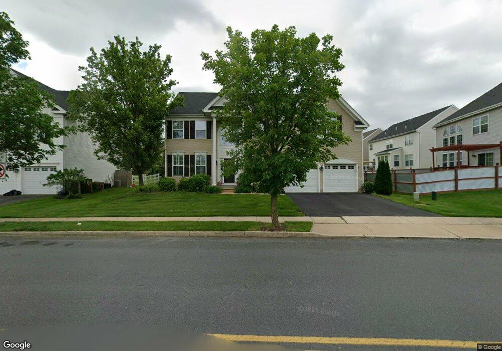 7532 Scenic View Dr, Macungie, PA 18062 - photo 1