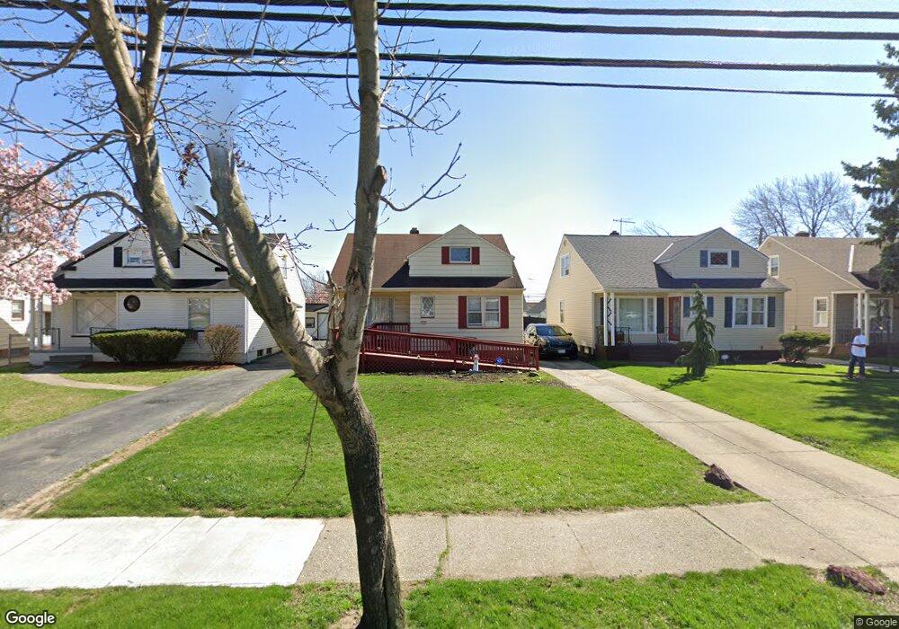 19808 Libby Rd, Maple Heights, OH 44137 - photo 1