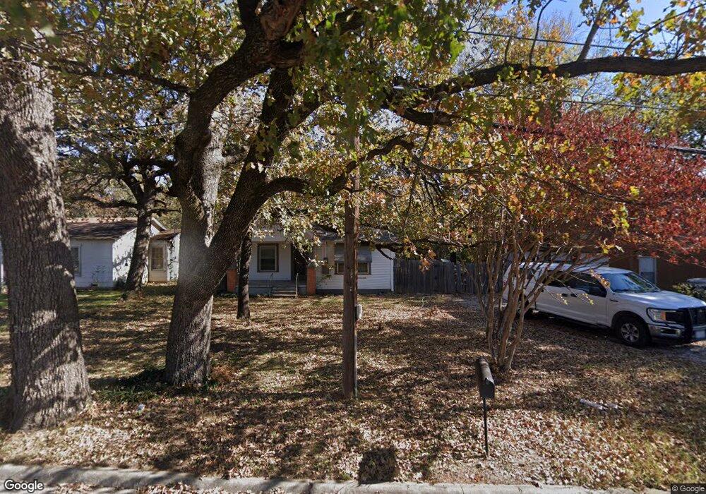 124 Arthur Dr, Hurst, TX 76053 - photo 1